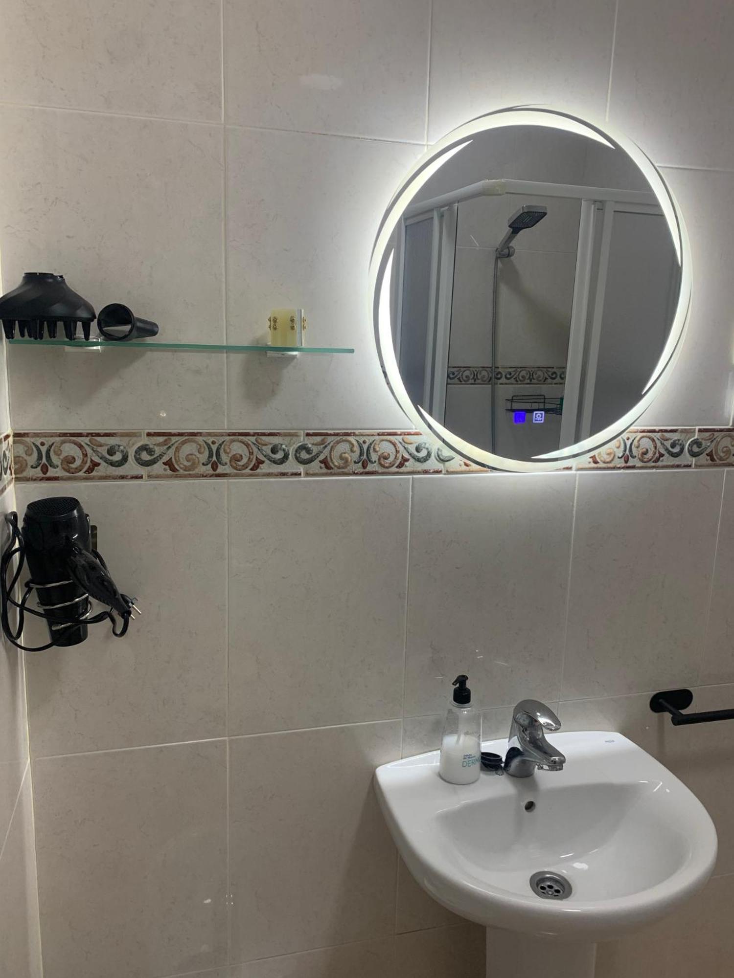 Apartamento Centrico A 1Km De La Playa. 蓬特德乌梅 外观 照片