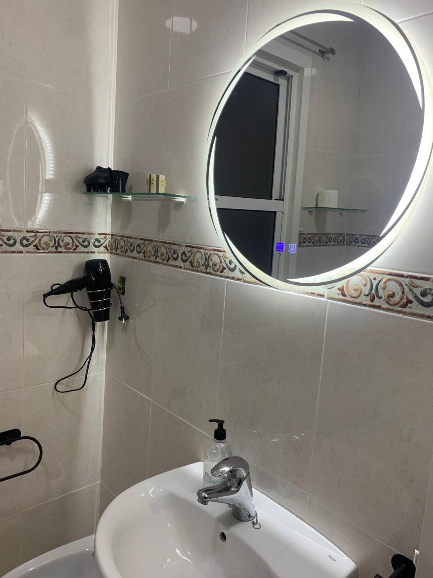 Apartamento Centrico A 1Km De La Playa. 蓬特德乌梅 外观 照片